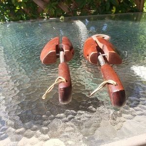 Rochester shoe trees